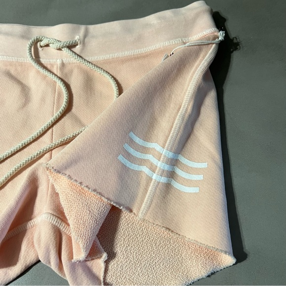 SOL ANGELES NWT Coastal Waves Short in Peach - Picture 4 of 7